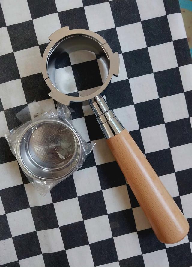 ก้านชงกาแฟ Bottomless  ขนาด 51mm แถมฟรีถ้วยกรอง (Filter Basket) ขนาด 2 Cup