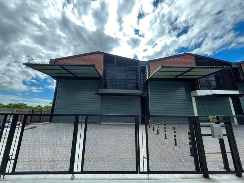 ให้เช่าโกดังพร้อมสำนักงาน / Warehouse + Office / สร้างใหม่ / ทำเล บางกรวย ตำบลศาลากลาง / ใกล้ ศูนย์กระจายสินค้าสาย 5 3