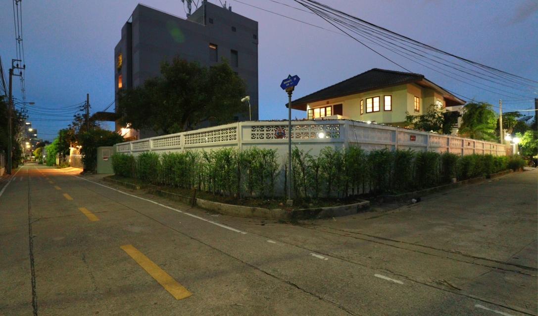 บ้าน พร้อมที่ดิน พื้นที่ 174 ตารางวา ลาดพร้าว 35 5