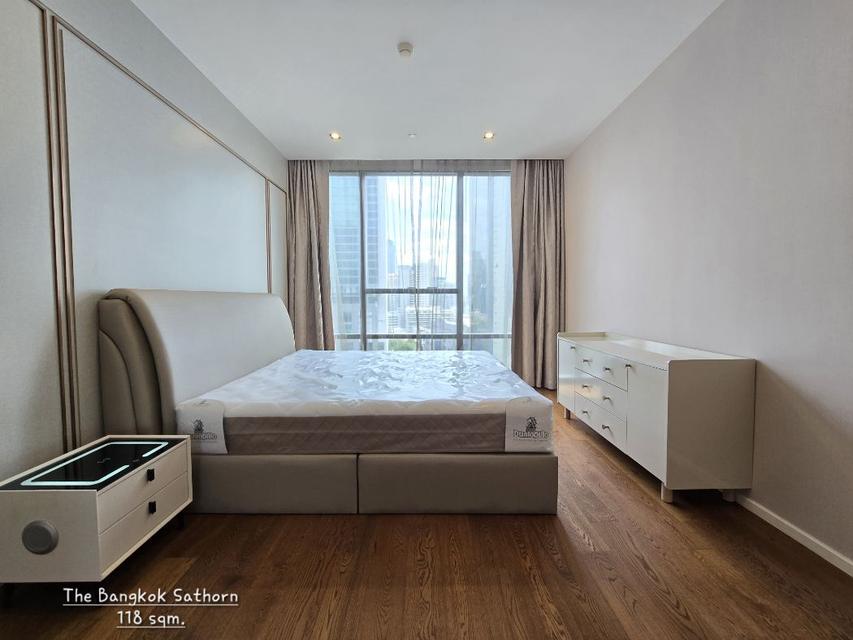 ให้เช่า คอนโด 2 bedrooms modern furnished เดอะ แบงค็อก สาทร 118 ตรม. near BTS Surasak and expressway 6