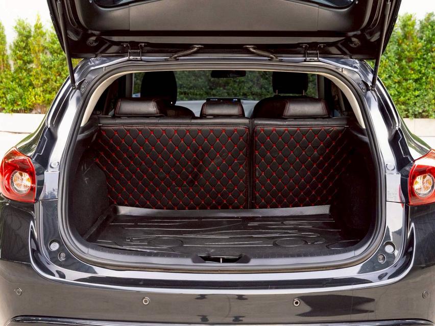 Mazda 3 2.0C Sport Hatchback ปี 2016 16