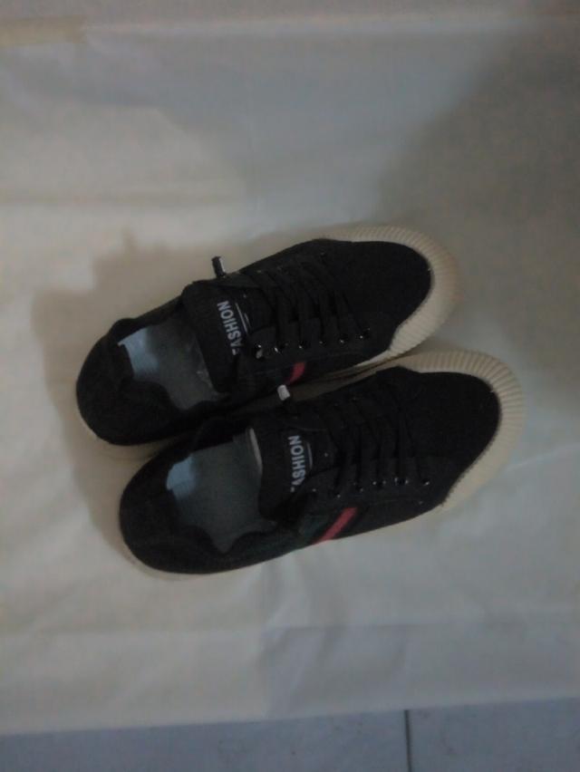 รองเท้าผ้าใบถนนลำลอง 2