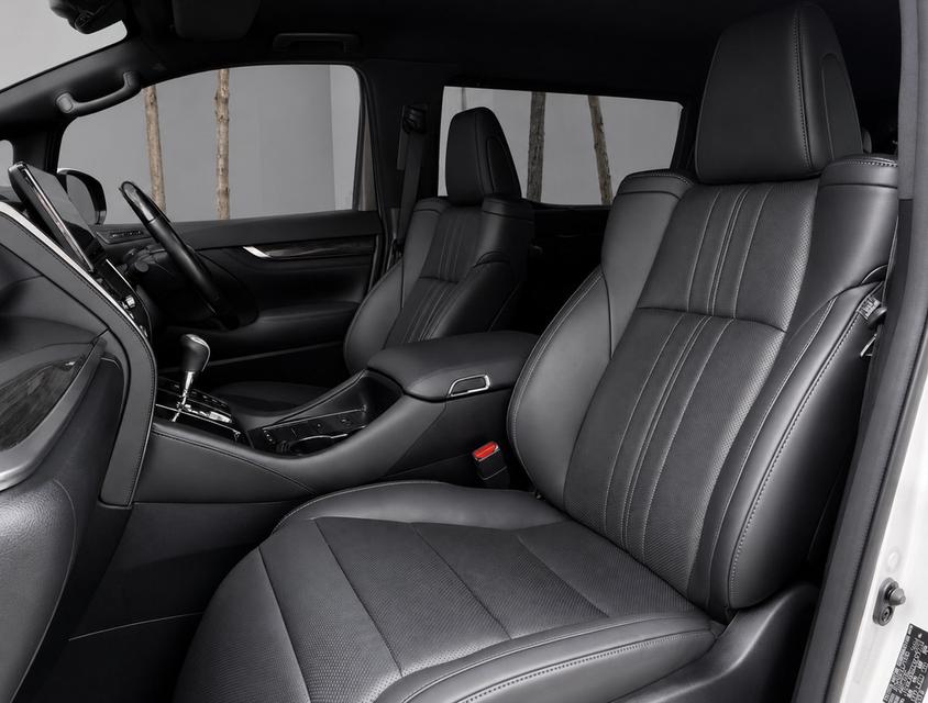 Lexus LM300h 2.5 Hybrid E-Four ปี 2021 สีขาว วิ่งน้อย 44,xxx กม. รถศูนย์ Lexus Thailand รูปที่ 9
