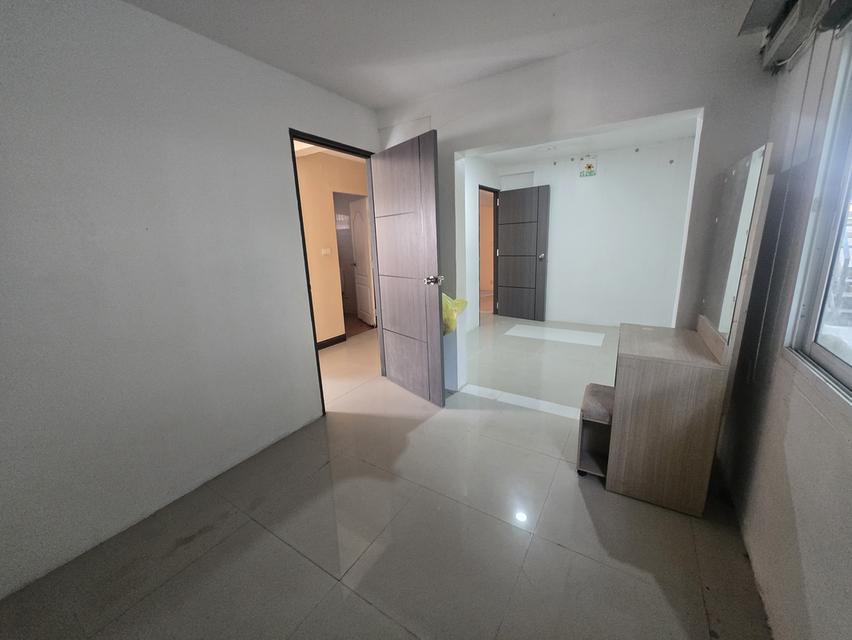 ให้เช่าบ้านสองชั้นที่จอดรถกว้าง ทําเลดี สาทรหลังโรงพยาบาลเซนต์หลุยส์ 18