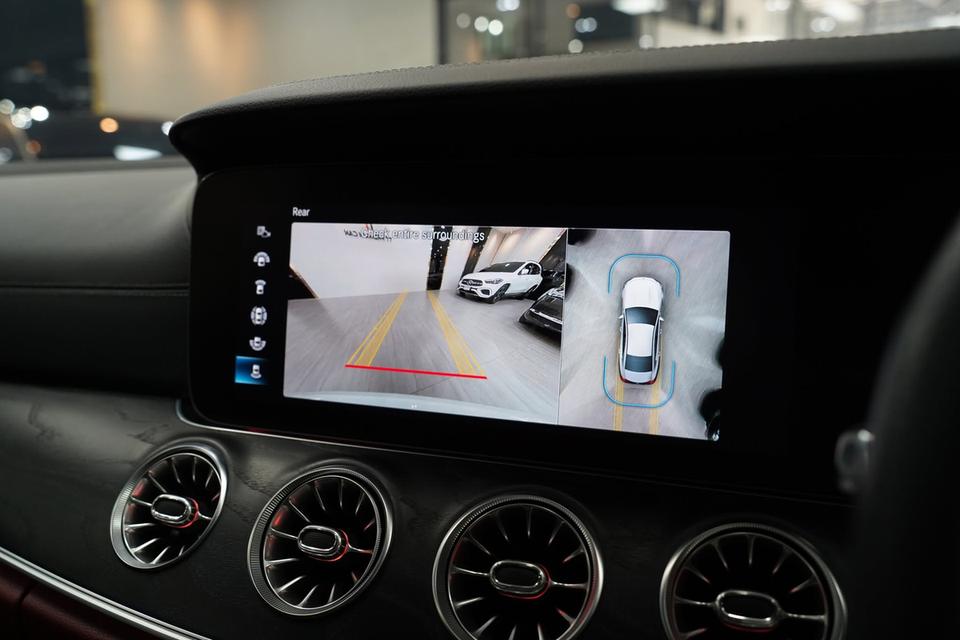 Mercedes-Benz CLS220d AMG Premium Facelift ปี 2024 สีขาว รูปย่อยที่ 4