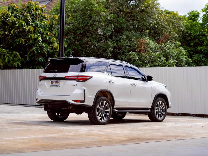 Toyota Fortuner 2.4Legender 4wd ปี25 7