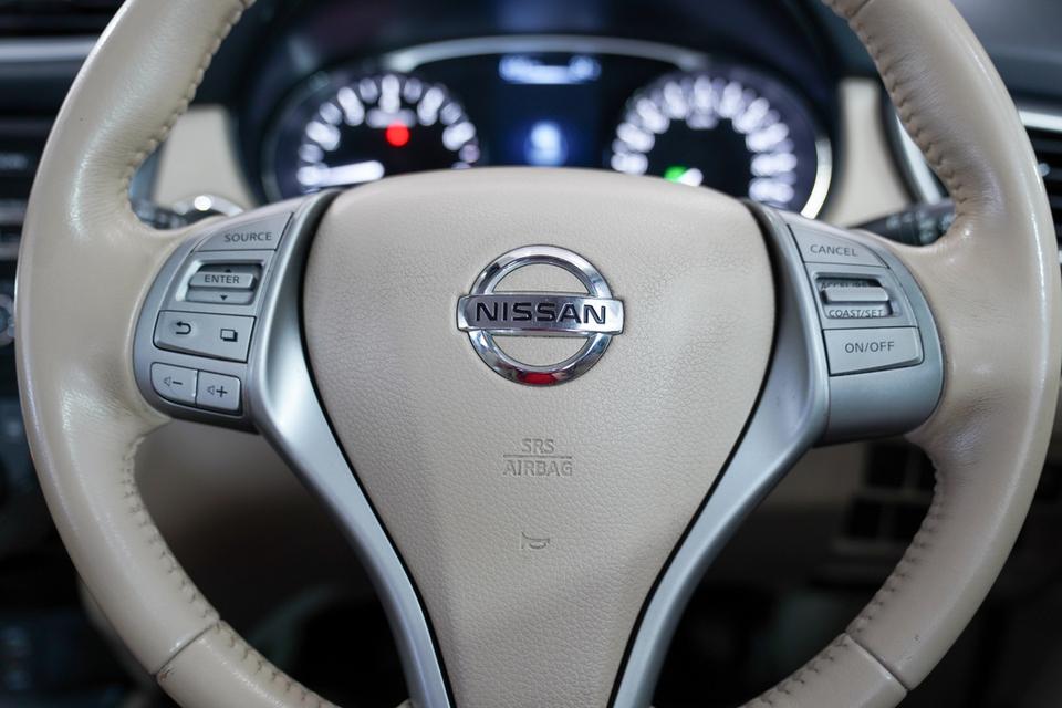 NISSAN XTRAIL 2.0 S AT ปี2015  14