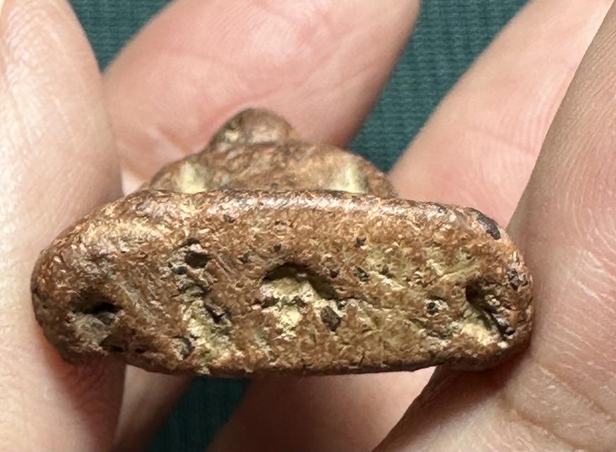 พระนางพญา พิมพ์เข่าตรง รูปที่ 6