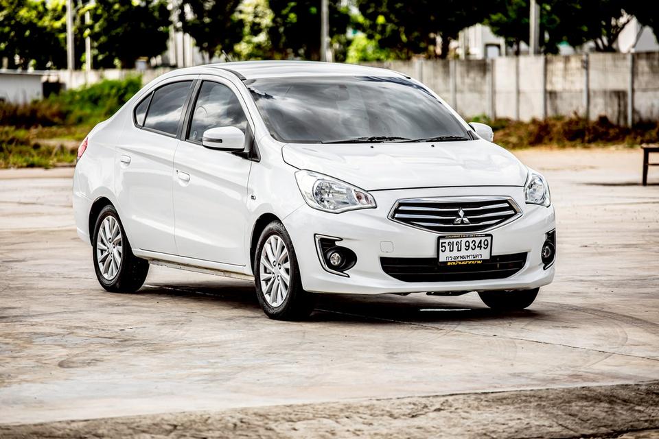 Mitsubishi Attrage 1.2 GLS ปุ่มสตาท์ สีขาว เกียร์ออโต้ ปี 2014 3