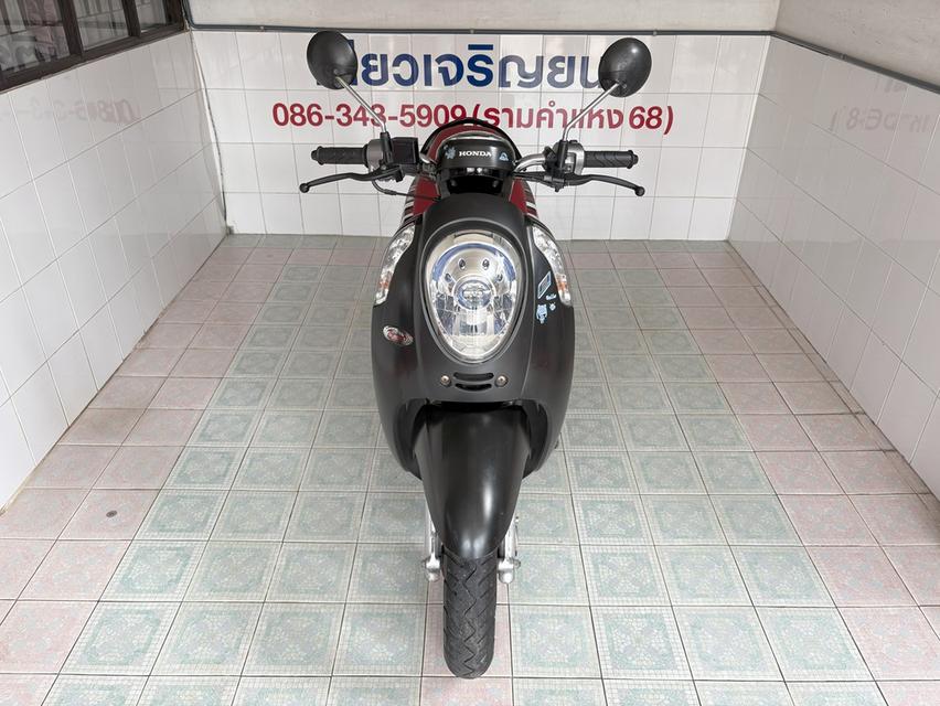 Scoopy รถบ้านแท้ เจ้าของฝากขาย มีสมุดคู่มือ สีเดิมโรงงาน ไม่เคยล้ม ไม่เคยชน มือเดียว สภาพเดิม วิ่ง11000 ปี59