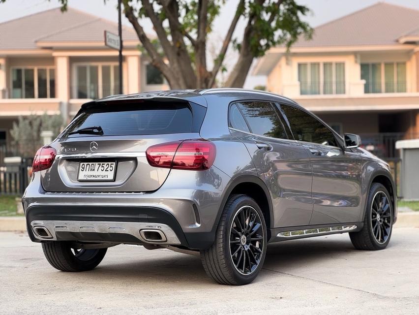 รหัส AVA7525 ⭐️  BENZ GLA250 AMG Dynamic ปี 2019 4