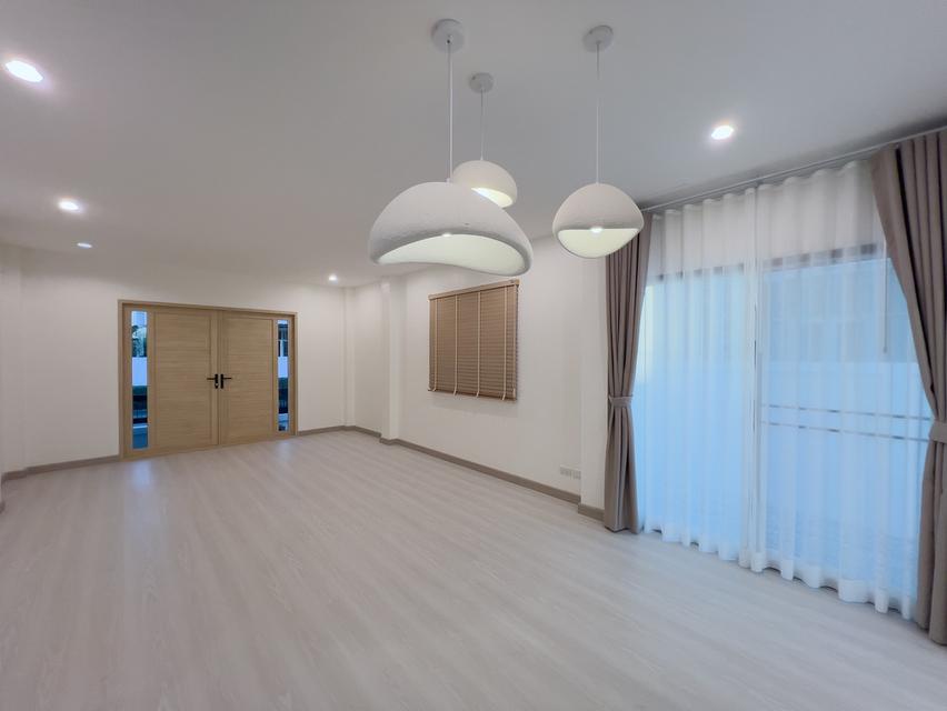 My Place Watcharapol มายเพลส วัชรพล 4