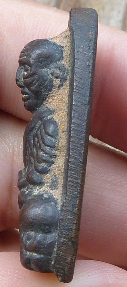 หลวงปู่ทวดพิมพ์ใหญ่หลังเตารีด รูปที่ 3