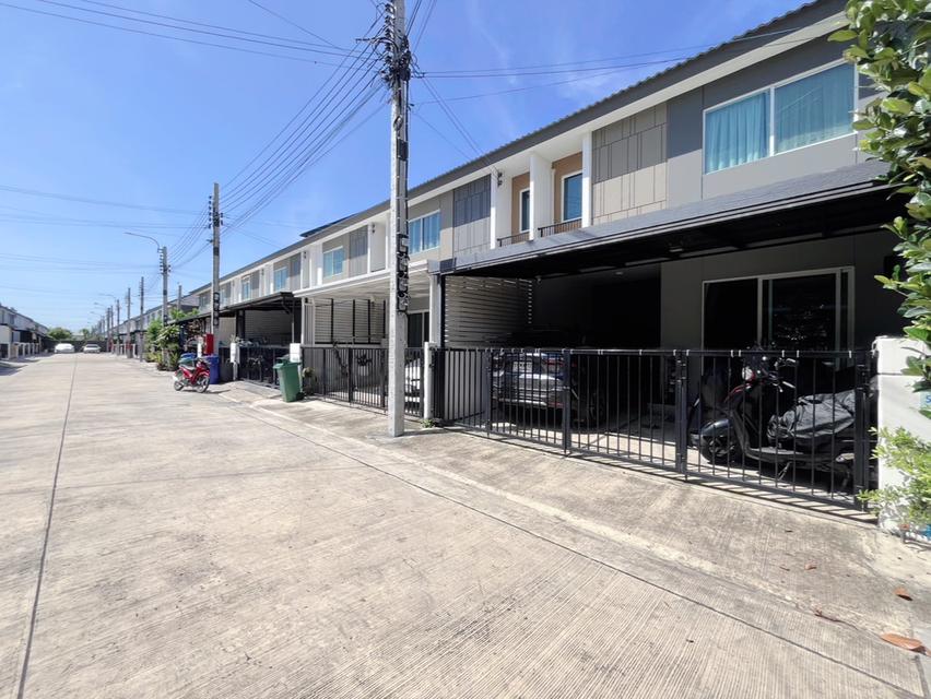 หมู่บ้านพฤกษา 38 เฟส 2  ซอย 12 ถนนบางกรวยไทรน้อย  ต.ไทรน้อย อ.ไทรน้อย จ.นนทบุรี 