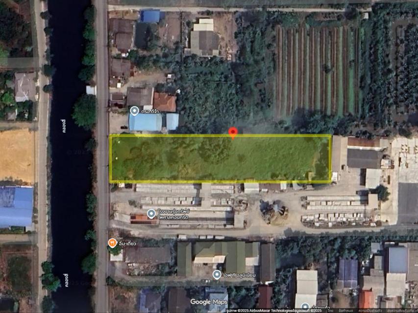 ขายที่ดิน ติดถนนเลียบคลองสี่ รังสิต 3ไร่ แปลงสี่เหลี่ยม หน้ากว้าง 30ม. ผังสีชมพู ใกล้แหล่งชุมชน เหมาะพัฒนาโกดัง อาคารพาณ 3