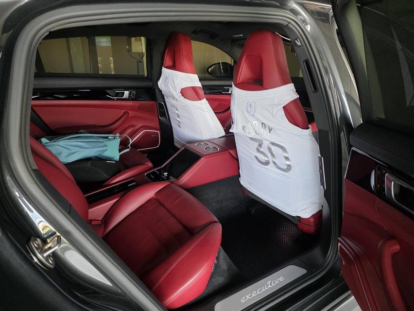 Porsche Panamera 4 E-hybrid Executive เจ้าของขายเอง สภาพใหม่เอี่ยม รูปที่ 11