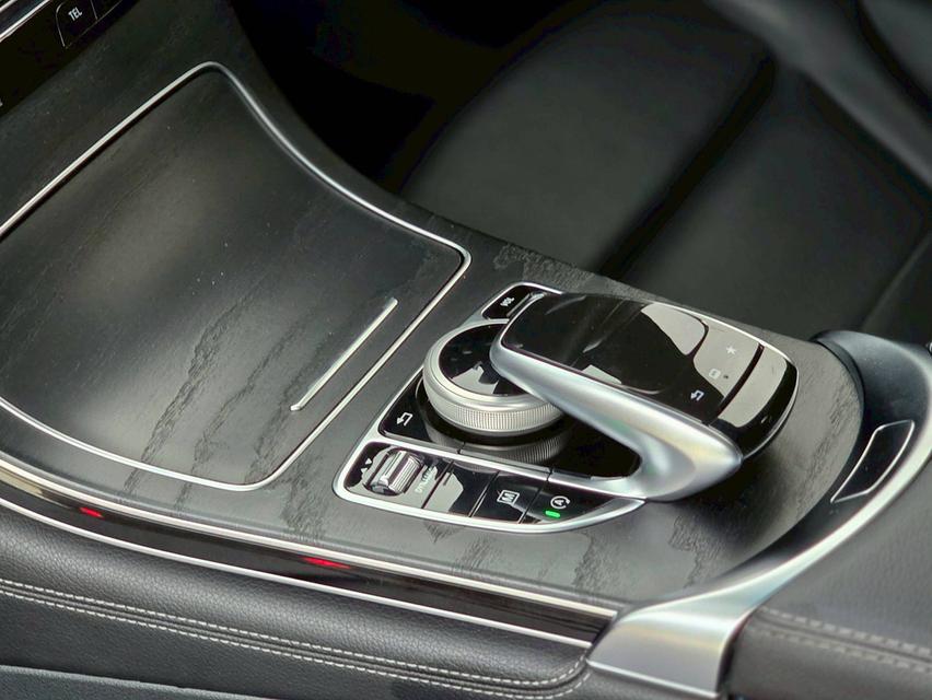 รหัสรถ NC7997 BENZ  GLC250d AMG Dynamic 4MATIC (W253) " ใส่ชุดแต่ง GLC43 AMG " 18