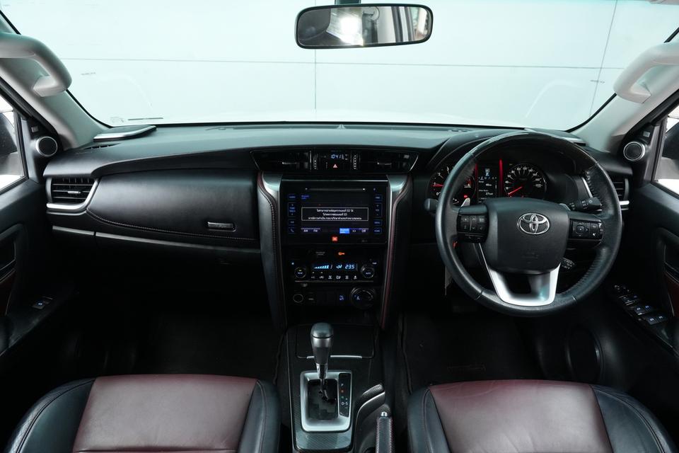 #Toyota🚗 2019 Toyota Fortuner 2.8 TRD Sportivo Black-Top 4WD รูปที่ 8