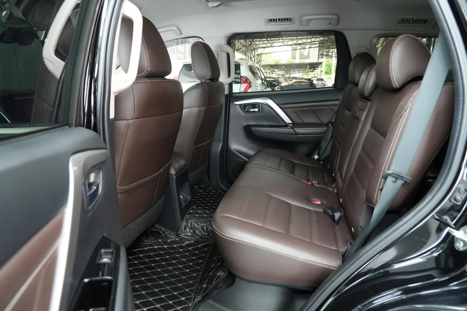 2020 Mitsubishi Pajero Sport 2.4 GT Premium Elite Edition 2WD SUV AT ดำ ไมล์ 39790 กม. 18