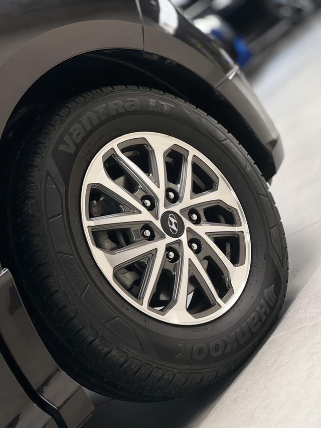 hyundai 12