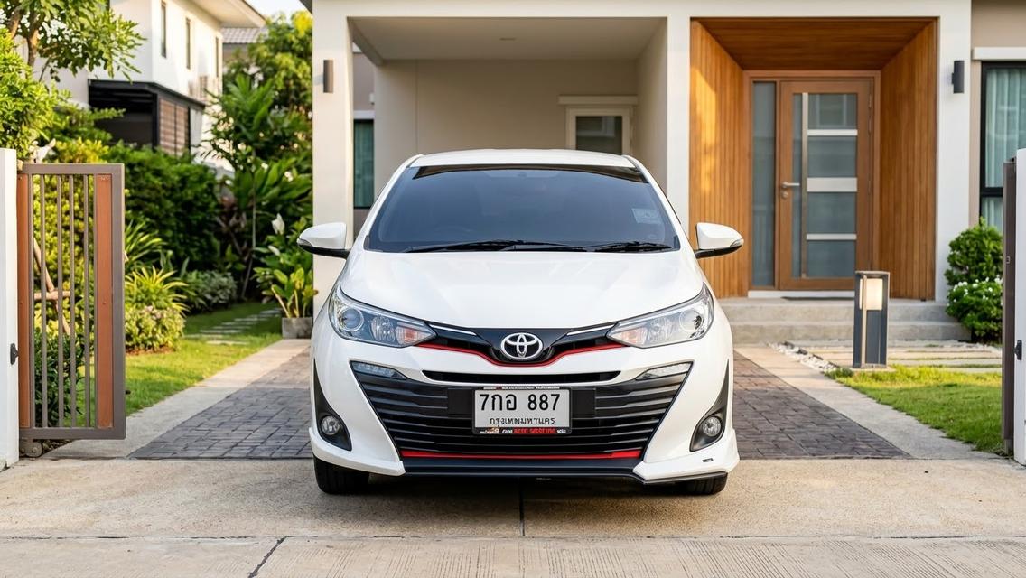 TOYOTA YARIS 1.2 G TOP A/T ปี 2017 จด 2018
