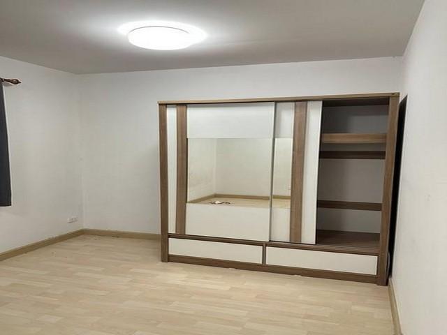 ให้เช่า ทาวน์โฮม 3 ชั้น ซอยลาดพร้าว 126 โครงการ เดอะ คอนเนค อัพ3 ใกล้ รถไฟฟ้าสายสีเหลือง ใกล้ The Mall บางกะปิ 7