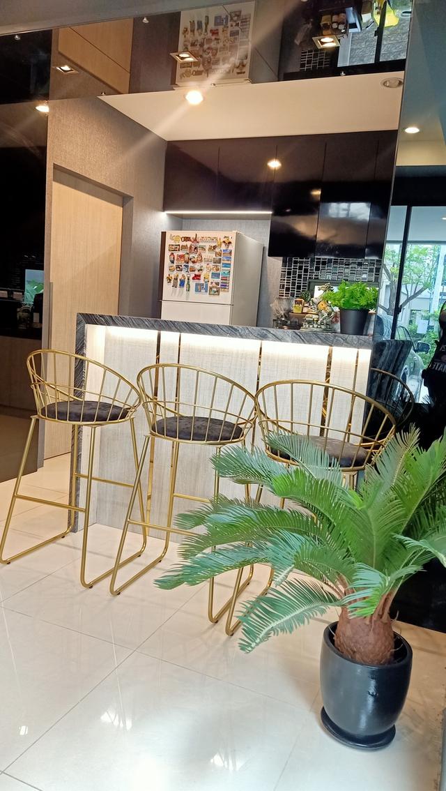 ขายบ้านเดี่ยว 3 ชั้น หมู่บ้านภัสสร"ติดถนนใหญ่อยู่หลังห้างแฟชั่นไอส์แลนด์ใกล้รถไฟฟ้า เดินทางสะดวก ทำเลดีมาก   6