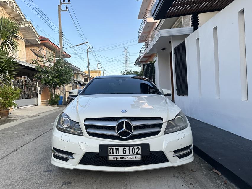 รถสปอร์ตคูเป้ BENZ C180 1.8 Coupe AMG จดทะเบียนปี2012 รูปย่อยที่ 2