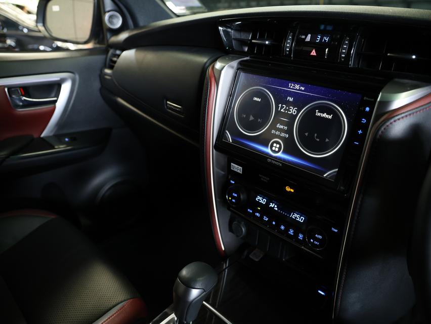 2022 Toyota FORTUNER 2.4 (ปี 15-25) Legender SUV AT รูปที่ 11