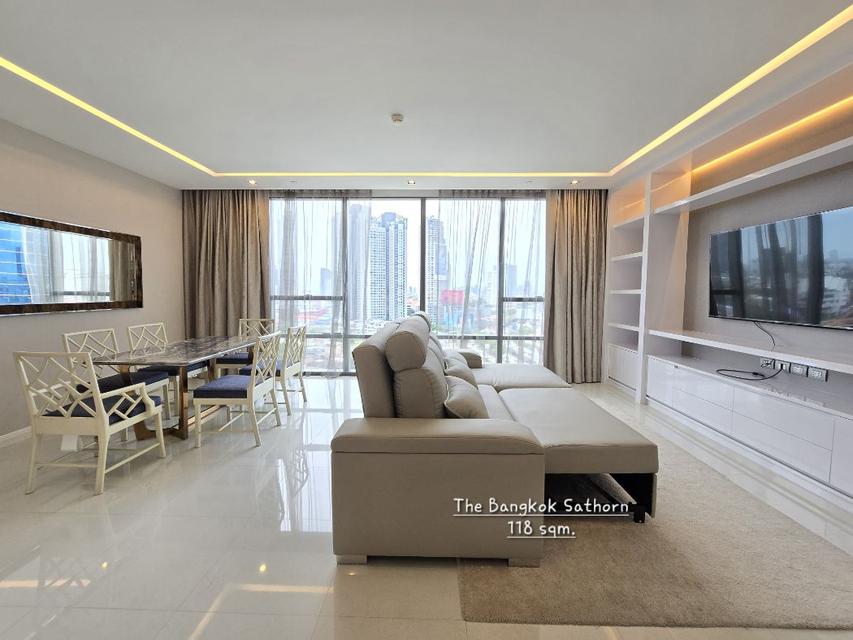 ให้เช่า คอนโด 2 bedrooms modern furnished เดอะ แบงค็อก สาทร 118 ตรม. near BTS Surasak and expressway 1