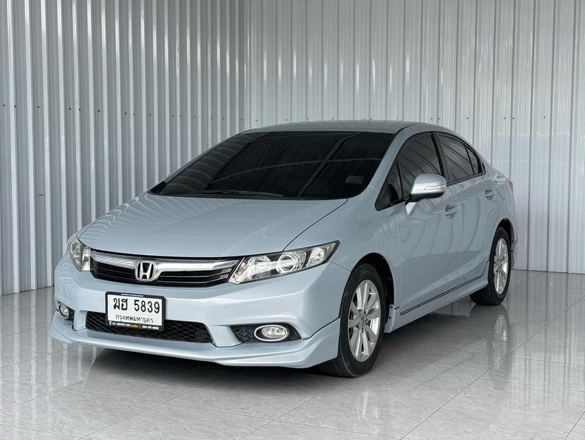 FB นางฟ้า รถบ้านมือเดียว สภาพดี Honda Civic 1.8E เกียร์ออโต้ รูปย่อยที่ 2