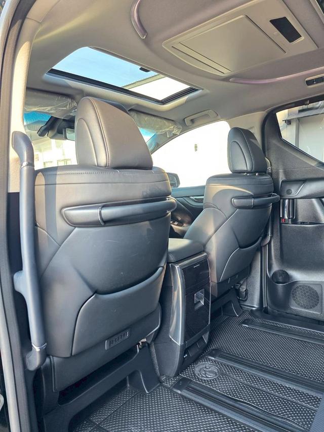 Toyota ALPHARD 2.5SC PACKAGE สีดำ ปี 2023 ไมล์ 50,000 กม. 9