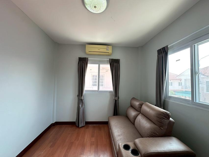 บ้านเดี่ยว ลลิล อินเดอะพาร์ค ศรีนครินทร์ - เทพารักษ์ แพรกษาใหม่  ( หลังมุมถนนเมน ) ซอยมังกรขันดี เมืองสมุทรปราการ 10