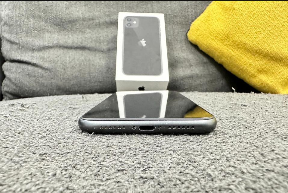 iPhone 11 สีดำ 3