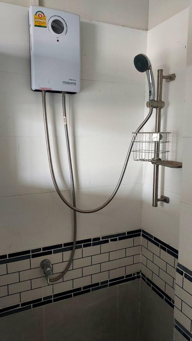 อาคารพาณิชย์ 2 ชั้น ด้านหน้ากว้าง 2 คูหา 2 ห้องนอน 3 ห้องน้ำ 1 ห้องครัว 13