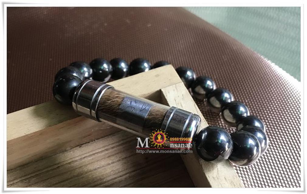 ตะกรุดหนังเสือไฟ + สร้อยหิน เฮมาไทต์ (Hematite)