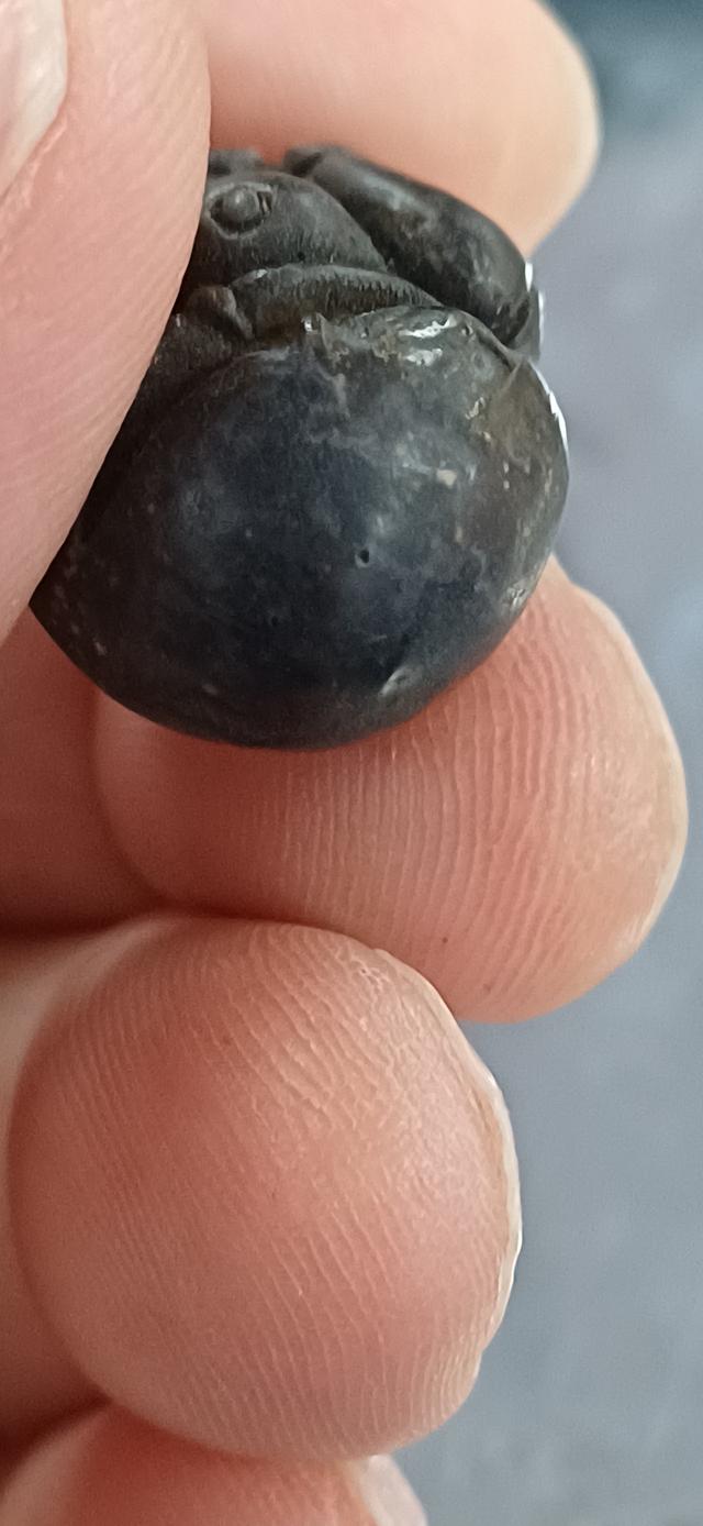 พระปิดตาลงรัก ทำจากไม้ เนื้อเก่า รูปที่ 5