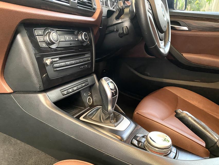 BMW X1 E84 จดทะเบียนปี 2014 เครื่องยนต์ดีเซล ประหยัดน้ำมัน 14