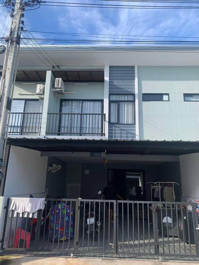 ขาย ทาวน์โฮมหลังใหญ่ หมู่บ้าน 𝐆𝐨𝐥𝐝𝐞𝐧 𝐕𝐚𝐥𝐥𝐞𝐲 ศรีราชา หมู่บ้านใหม่ เงียบสงบ สิ่งอำนวยความสะดวกครบ เดินทางสะดวก ใกล้โรงเรียนอัสสัมชัญ ศรีราชา 1