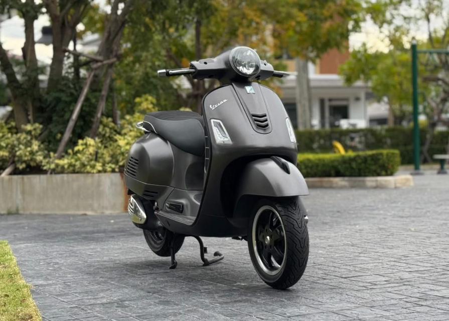 Vespa GTS 300 ABS ASR สีดำ ปี 2017 2