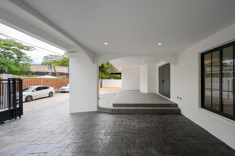 ขายบ้านหรู บางนา - ตราด กม. 12 Windsor Residence at Bangna ใกล้รถไฟฟ้า สถานีบางนา 7