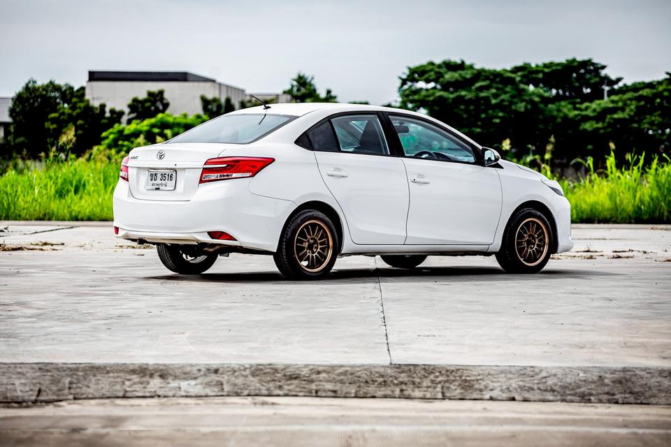 Toyota Vios 1.5E ปี 2017 สีขาว
