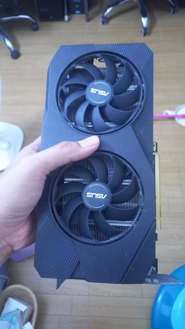 กาดจอ Rtx 2050 ti (ตีเป็นอะไหล่)