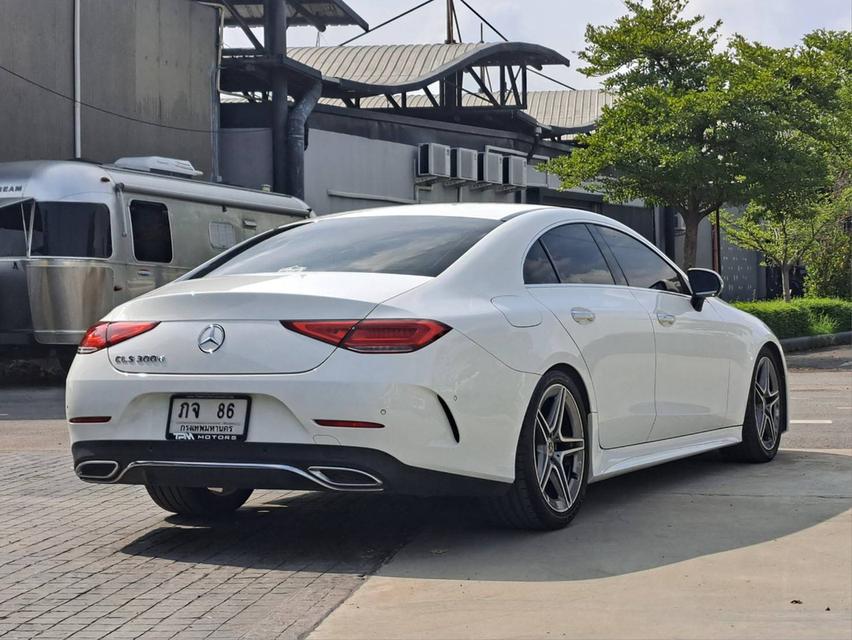 2019 Benz cls300 2.0 d AMG Premium sedan at 6