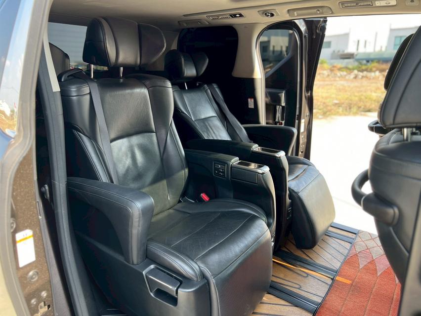Toyota Vellfire 2.5 Hybrid E-Four ZR G Edition ปี 2019 ตัวท๊อปสุด สีน้ำตาล รถมือเดียวป้ายแดง รูปที่ 13