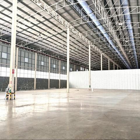 ให้เช่าโกดังย่านประชาชื่นกรุงเทพฯ โกดังให้เช่าขนาด 1,200 ตร.ม. ในทำเลใจกลางเมือง ธุรกิจขนส่ง/คลังสินค้า/ศูนย์กระจายสินค้ 1