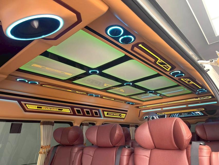 2024 Toyota Commuter 2.8 แต่ง VIP 15