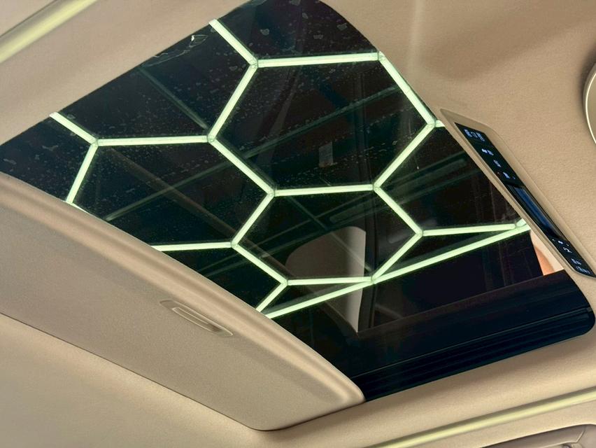 Toyota Vellfire 2.5 ZG ปี 2023 วิ่ง 22,000 กม รูปที่ 14