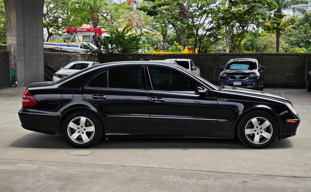 Mercedes Benz E240 Avantgarde W211 ปี 2005 4