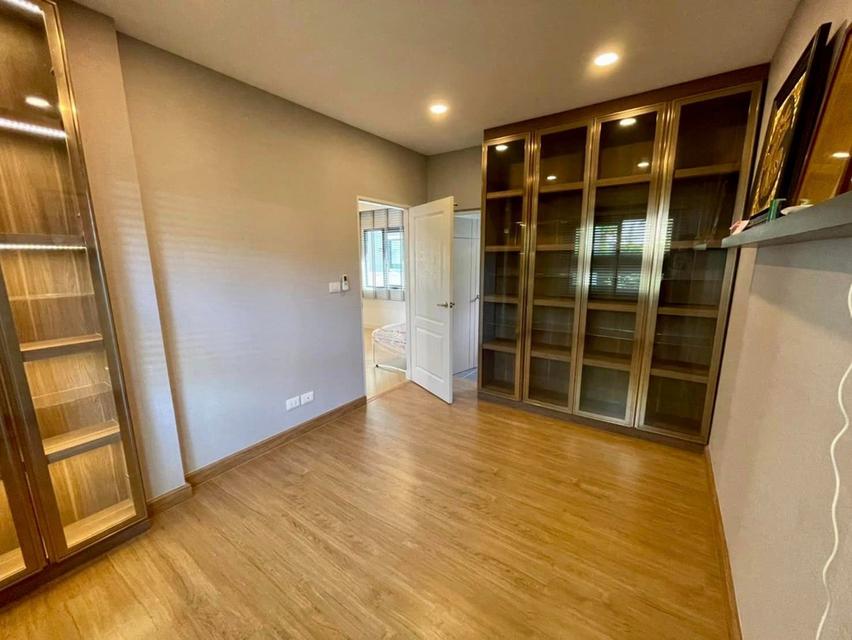 ขายบ้านเดี่ยว 2 ชั้น CENTRO ราชพฤกษ์ 2 บ้านเดี่ยวหลังมุม ตกแต่งสไตล์ Modern Luxury  Built-in ดีไซน์สวย และพื้นที่สีเขียวข้างบ้าน 9